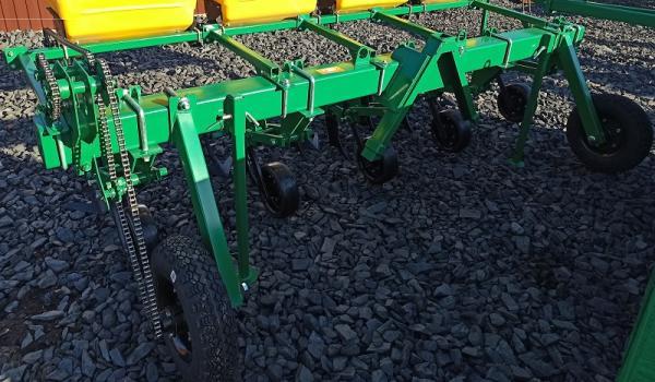 Культиватор навесной КРН 4,2 без подкормочного приспособления для тракторов тягового класса 1.4